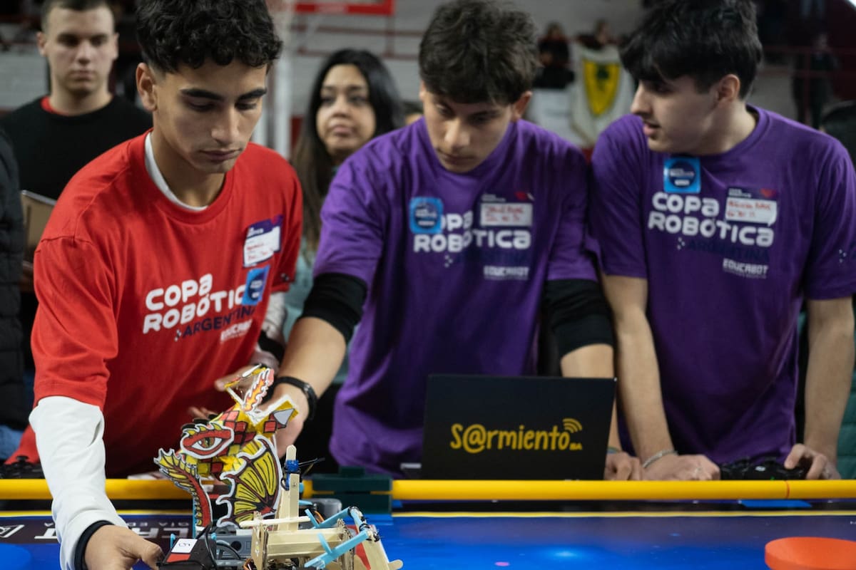 Alumnos de escuelas técnicas de Balvanera y Monserrat se destacaron en la competencia