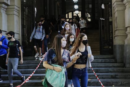 El clima en el Colegio Nacional de Buenos Aires sigue enrarecido