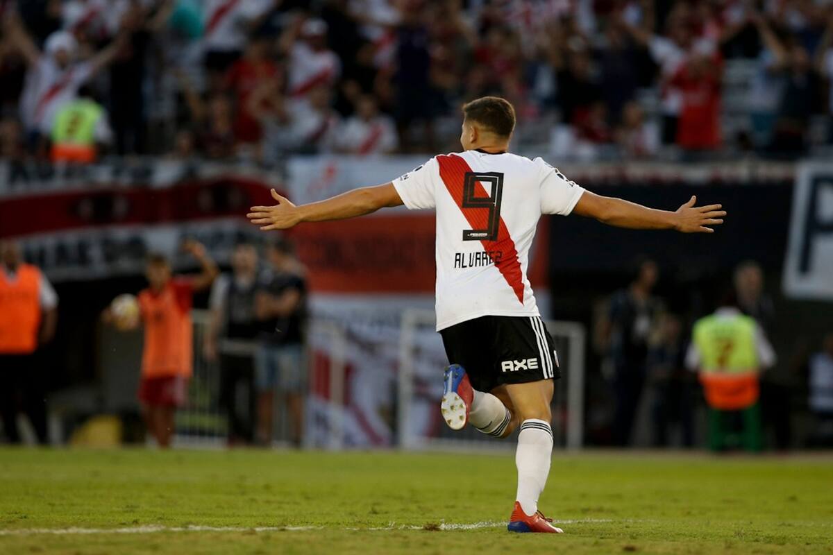 Álvarez abrió el marcador para River