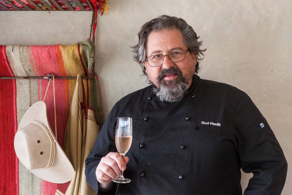 Álvaro Arismendi quiso devolver todo lo que aprendió y acercar una escuela de cocina a Tafí del Valle, donde pasaba las vacaciones en su infancia.