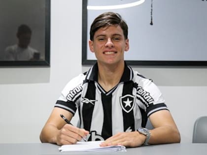Álvaro Montoro (18 años) acaba de llegar a Botafogo proveniente de Vélez