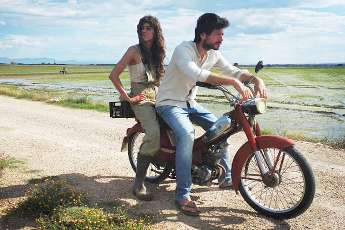 Alvaro Morte protagonista en El Embarcadero"