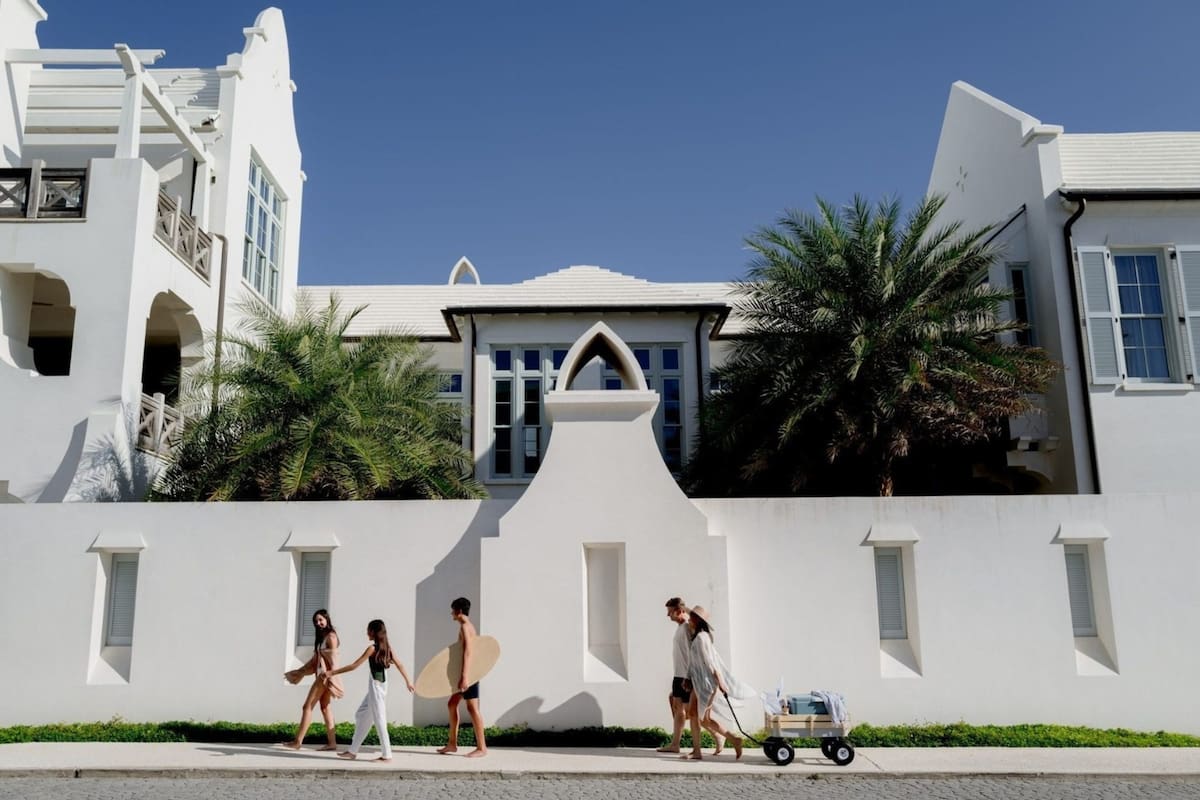 Alys Beach cautiva a los turistas con su parecido a Mykonos