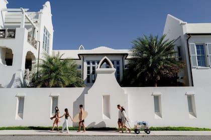 Alys Beach cautiva a los turistas con su parecido a Mykonos