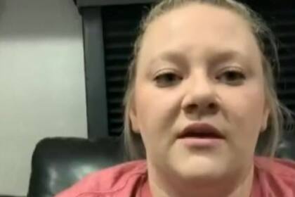 Alyssa Sandler estaba en una nave de Southwestern Airlines con sus dos hijos, uno de ellos con TEA, y le solicitaron que descienda porque, por normas de la compañia, nadie podía volar sin usar barbijo