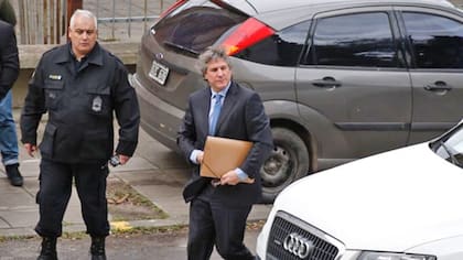 Amado Boudou llegó poco después de las 9 a los tribunales de Comodoro Py