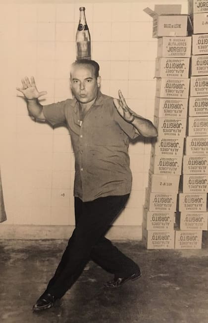 Amador Saavedra, uno de los socios fundadores de la empresa trabajó en la compañía hasta sus últimos días. Hoy sus hijos siguen su legado