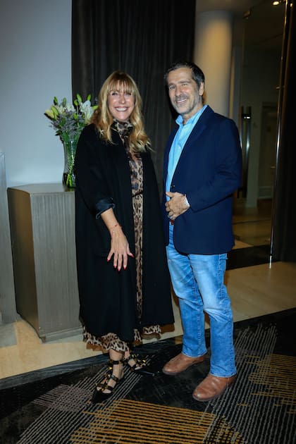 Amalia Amoedo, premiada en ediciones anteriores, y Bony Bullrich. Flor de Mujer es un premio creado por la Fundación Dr. Enrique Rossi.