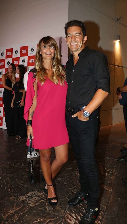 Amalia Granata y su pareja, Leo Squarzon, también disfrutaron de la velada