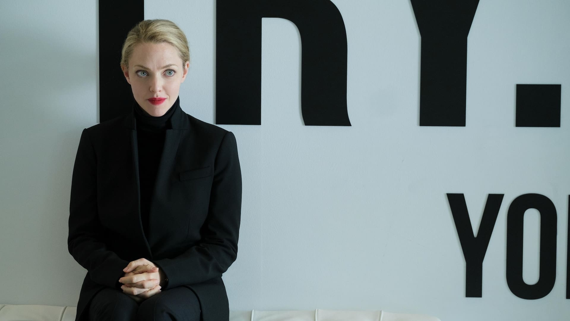 Amanda Seyfried como Elizabeth Holmes en The Dropout. Foto gentileza: Star+