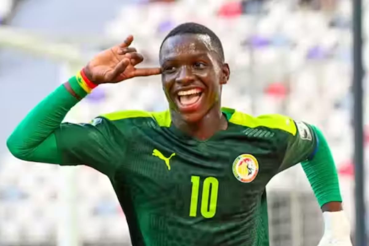 Amara Diouf celebra uno de los goles de Senegal frente a Argentina, en el Mundial Sub 17 de Indonesia