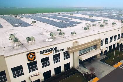 Amazon cuenta con una variedad de trabajos de fácil acceso para los inmigrantes