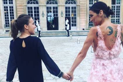 Ámbar de Benedictis, la hija de Juana Viale, se encuentra en Paris: en septiembre comenzará a estudiar cine en prestigiosa casa de estudios francesa La Sorbona