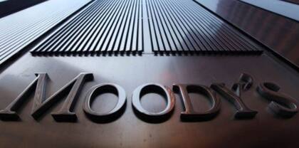 “Ambas opciones incrementan el riesgo de se produzca un evento crediticio", afirma Moody's, sobre los candidatos en el balotaje.