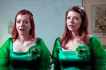 Amber Benson junto a Alyson Hannigan en una escena de Buffy, la cazavampiros