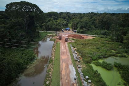Ambientalistas critican construcción de carretera en la Amazonía de Brasil