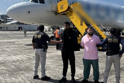 Ambos tenían órdenes de captura por delitos graves