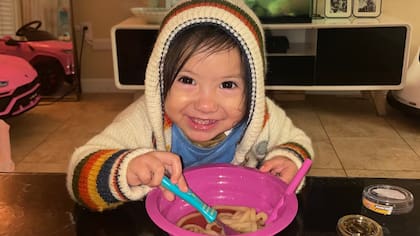 Amelie Paredes Sotelo, una pequeña de tres años residente de California, Estados Unidos