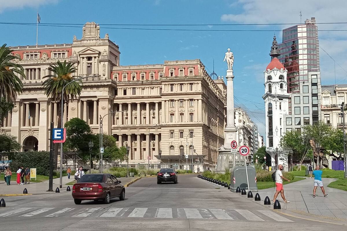 Amenaza de bomba en Tribunales: la Policía armó un perímetro y hay cortes en la zona