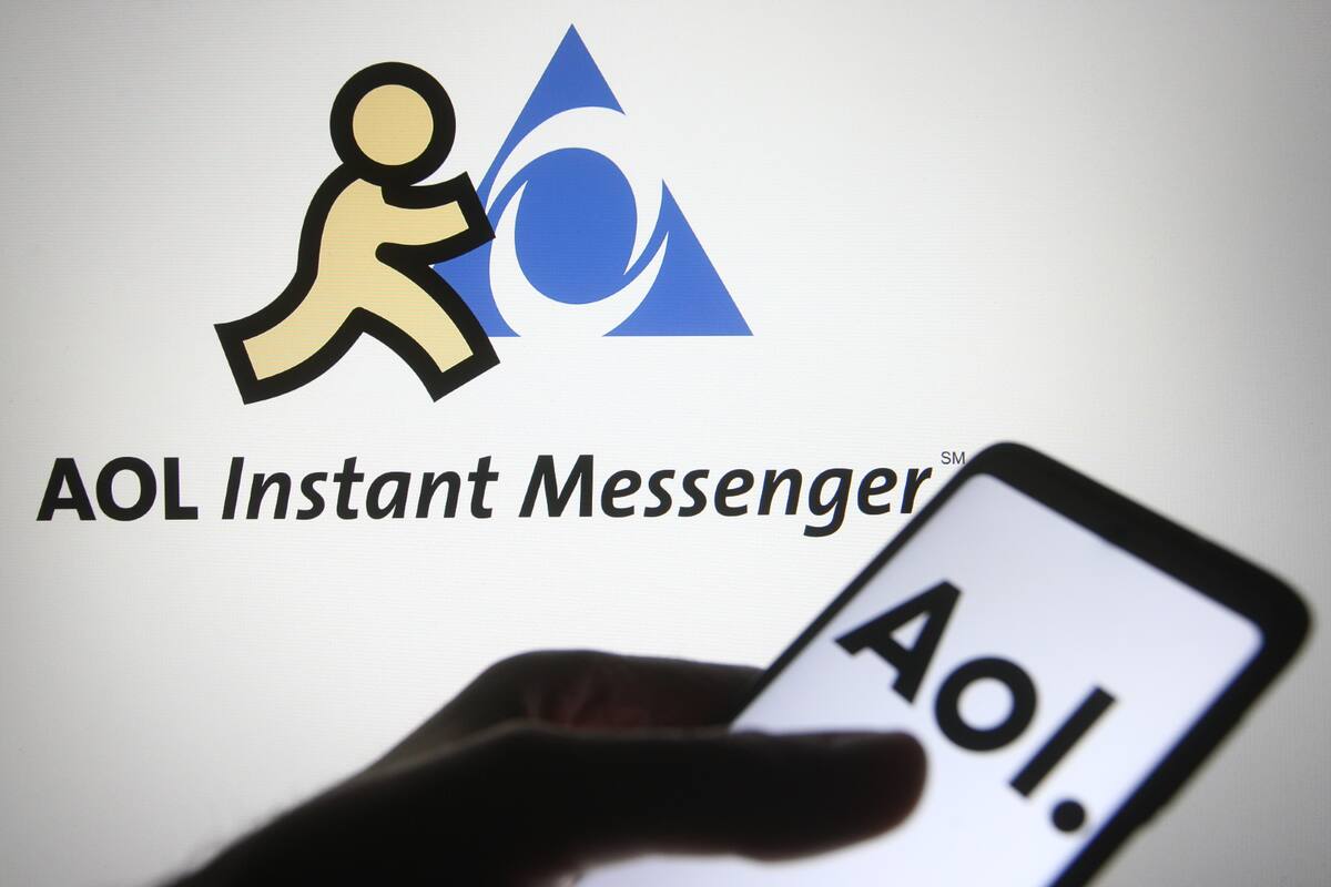 America Online, más conocida como AoL, y que dominó internet a principios de siglo, apagará sus últimos modems de dial-up en septiembre próximo