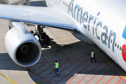 American Airlines mantiene los vuelos diarios a Nueva York y Miami, mientras que Dallas baja de siete a cuatro frecuencias semanales