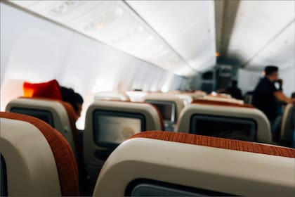 American Airlines podría volver a incorporar las pantallas a los asientos de avión casi una década después de quitarlas