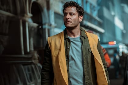 AMIA, El fin de la verdad ya está disponible en Flow.