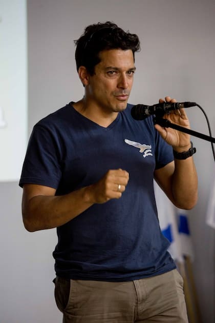 Amichai Chikli