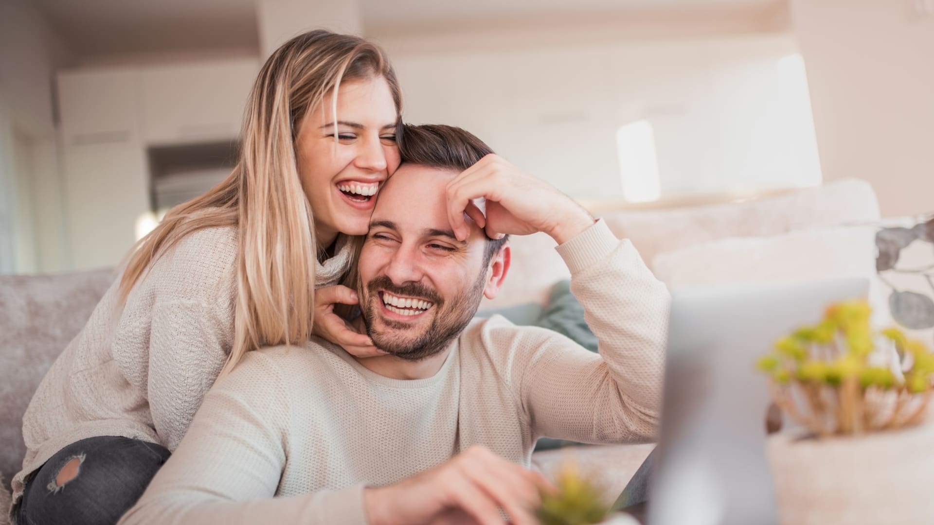 Amor, pasión y enamoramiento son distintas etapas de las relaciones