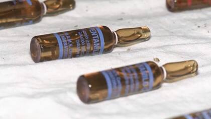 Ampollas de fentanilo de uso farmacéutico exclusivo, secuestradas en el allanamiento a una banda narco de la Villa Fraga, de Chacarita