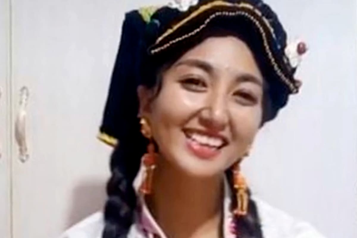 Amuchu, una bloguera tibetana de 30 años, tenía decenas de miles de seguidores en la red social Douyin