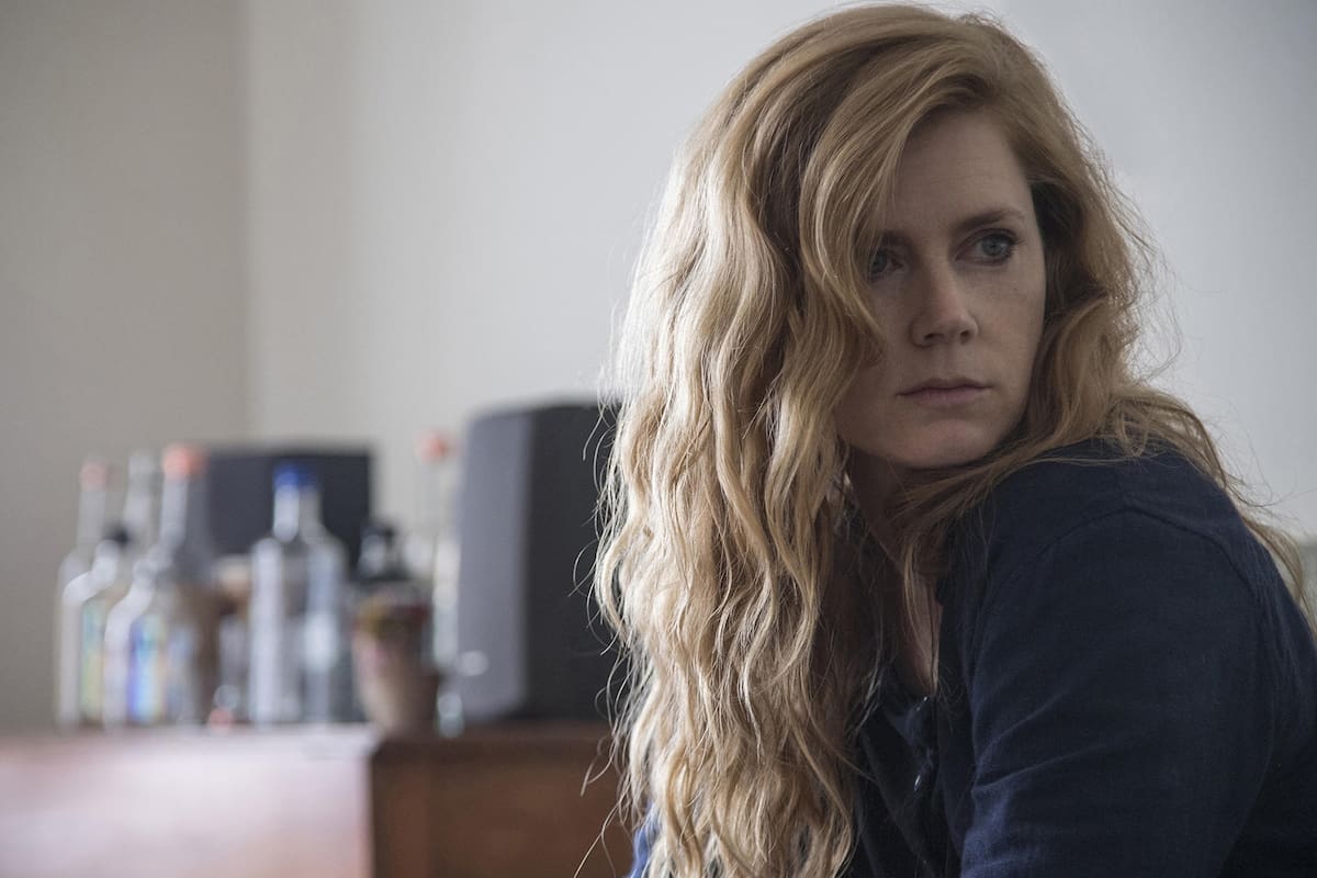Amy Adams, en Sharp Objects