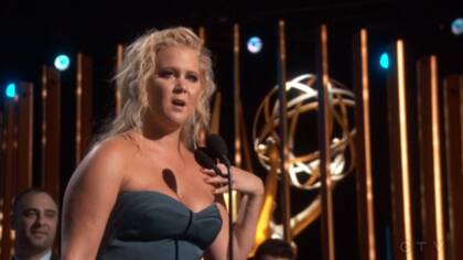 Amy Schumer obtuvo su primer Emmy por su programa de sketchs Inside Amy Schumer de Comedy Central