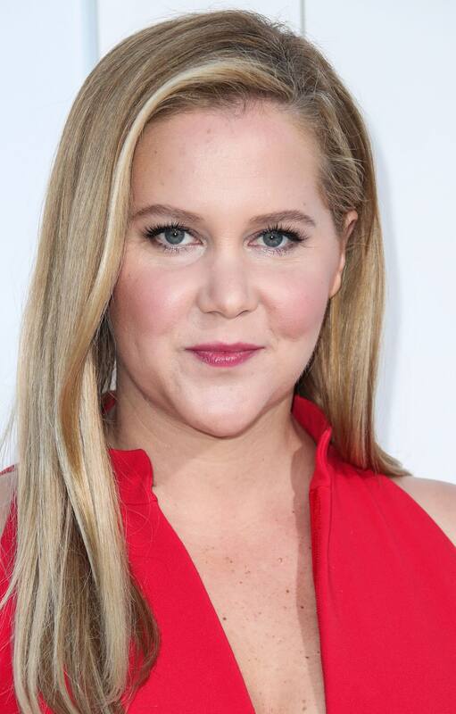 Amy Schumer regresa con su nueva serie y se prepara para conducir los premios de la Academia