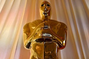An Oscar statue is seen on the red carpet during the 97th Annual Academy Awards at the Dolby Theatre in Hollywood, California on March 2, 2025. (Photo by Robyn Beck / AFP)
