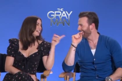Ana de Armas se sorprendió al escuchar a Chris Evans hablar en español