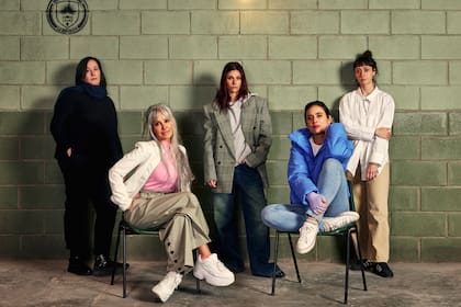 Ana Garibaldi, Erika de Sautu Riestra, Valentina Zenere, Carolina Ramírez y Camila Peralta