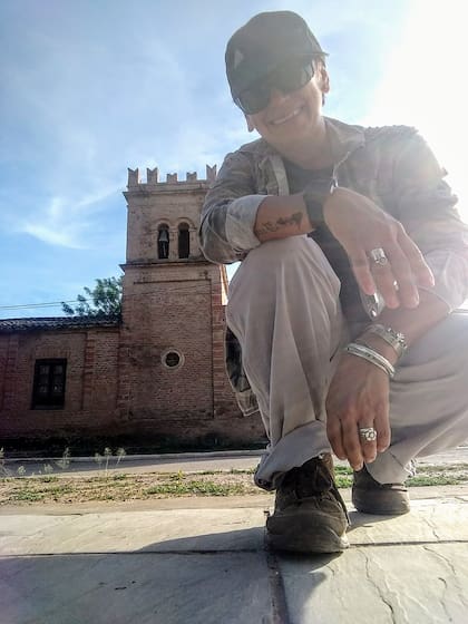 Ana María intenta reavivar parte de la historia de Chacho a través de su fotografía y su trabajo como rescatista etnográfica.