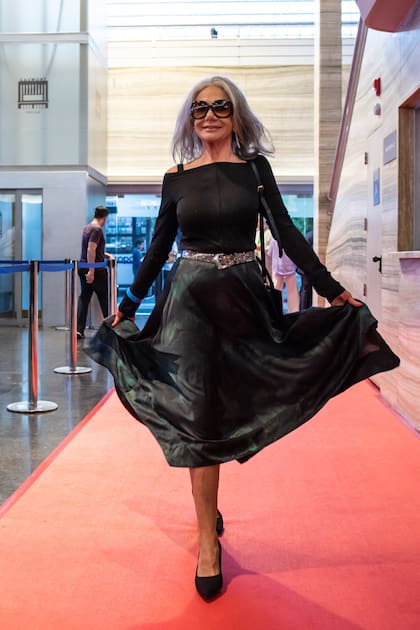 Ana María Picchio desplegó todo su encanto en la alfombra roja del evento