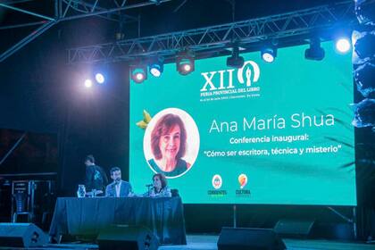 Ana María Shua dio la conferencia inaugural “Cómo ser escritora, técnica y misterio”
