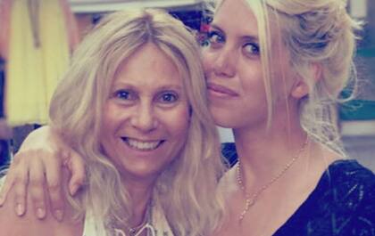 Ana Rosenfeld junto a su amiga Wanda Nara