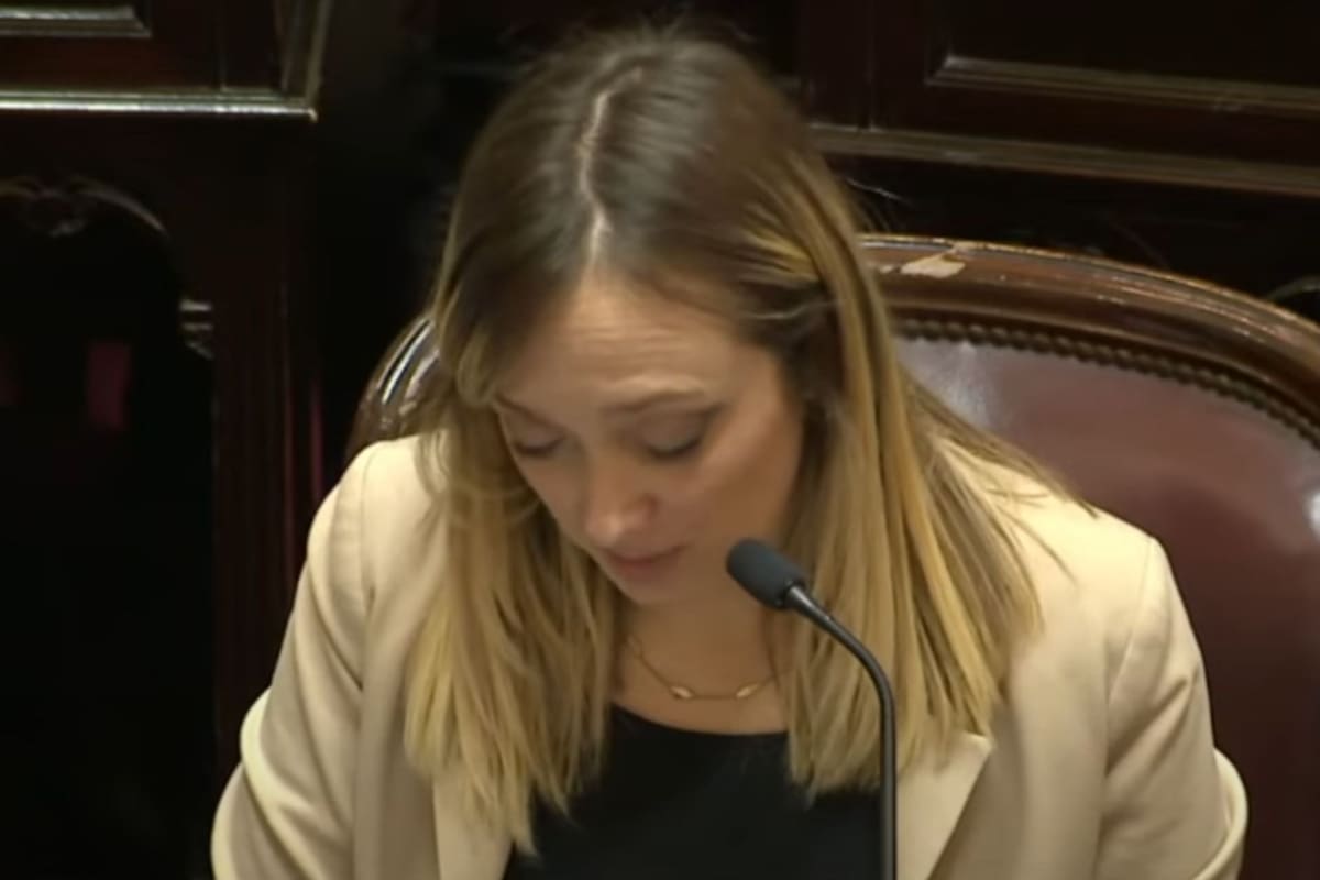 Anabel Fernández Sagasti cuando cometió el furcio en el Senado