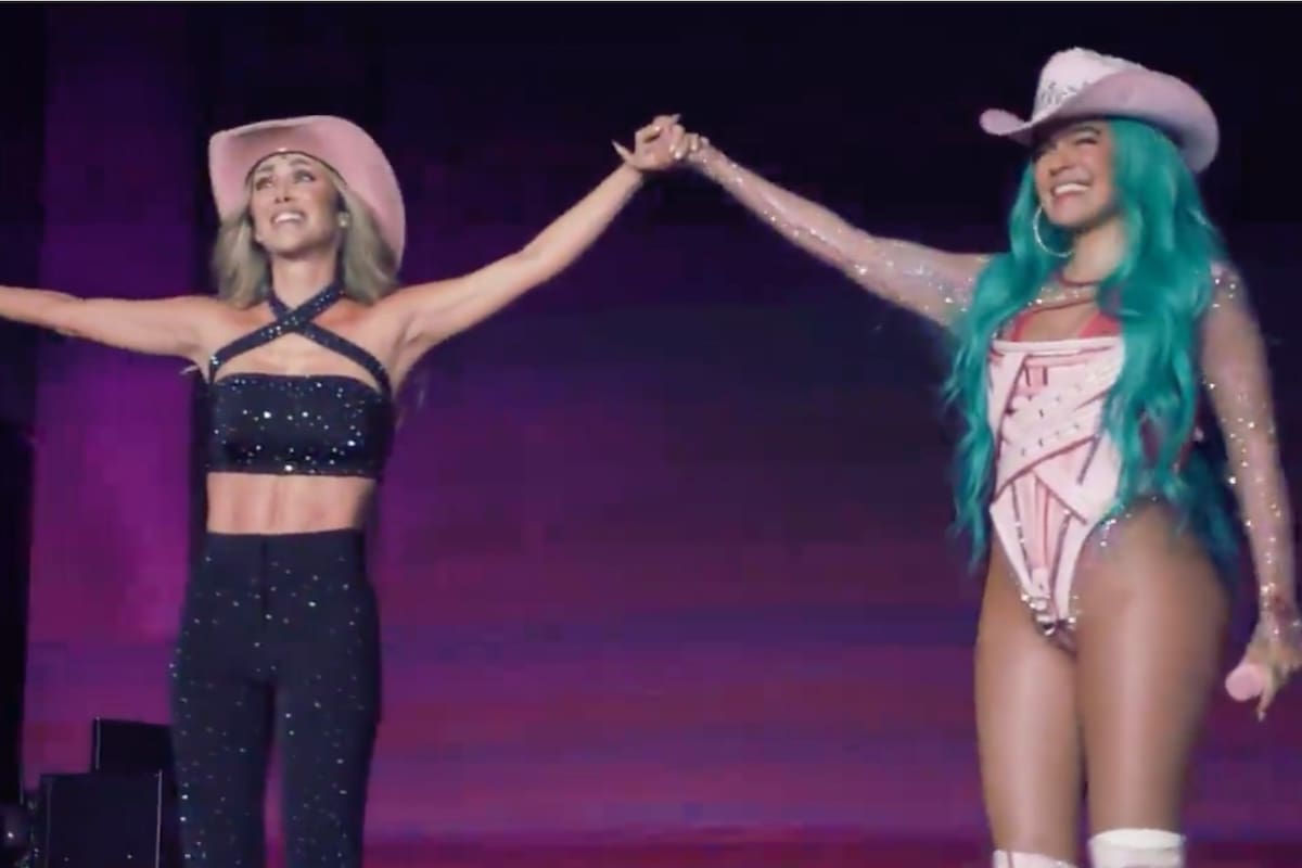 Anahí y Karol G hicieron vibrar al público mexicano con una canción muy querida y recordada por muchos