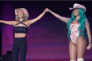 Anahí y Karol G hicieron vibrar al público mexicano con una canción muy querida y recordada por muchos