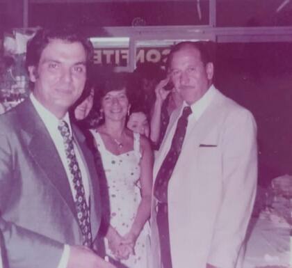 Anastasio, el fundador de la confitería Damasco, familiares, amigos y proveedores