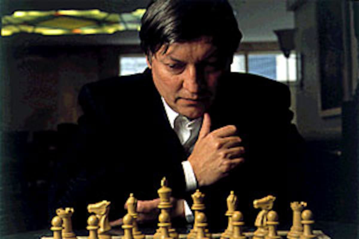 Anatoly Karpov, movido por el amor filial o por la generosa curiosidad infantil, hizo del ajedrez la pasión más importante de su vida