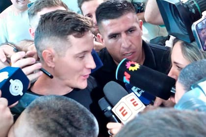 Ander Herrera ya se encuentra en la Argentina y firmará contrato con Boca en los próximos días