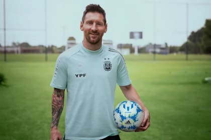 "Acá son muchísimos más caras y de bastante menor calidad y se traen de afuera porque son de Adidas", respondieron