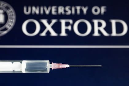 "Aún queda mucho trabajo por hacer", afirmó Sarah Gilbert, la científica que lidera el ensayo de Oxford
