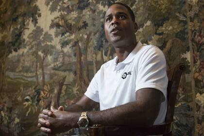 "Como en cada Mundial, Argentina es uno de los candidatos", dice Kluivert